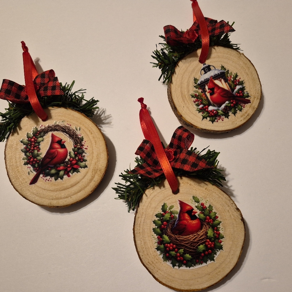 Cardinal Holiday Ornaments Set